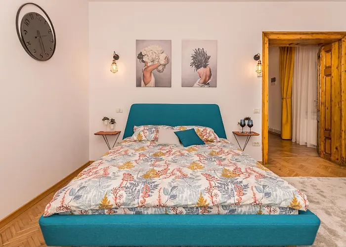 Garden Hideout - Central Apartment